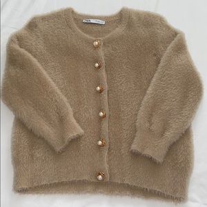 Teddy Knit with Flower Pearl Buttons